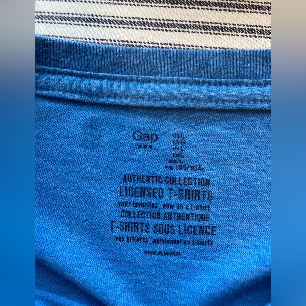 Gap - Men’s Light Blue Superman T-Shirt, Size Large - Picture 3 of 7